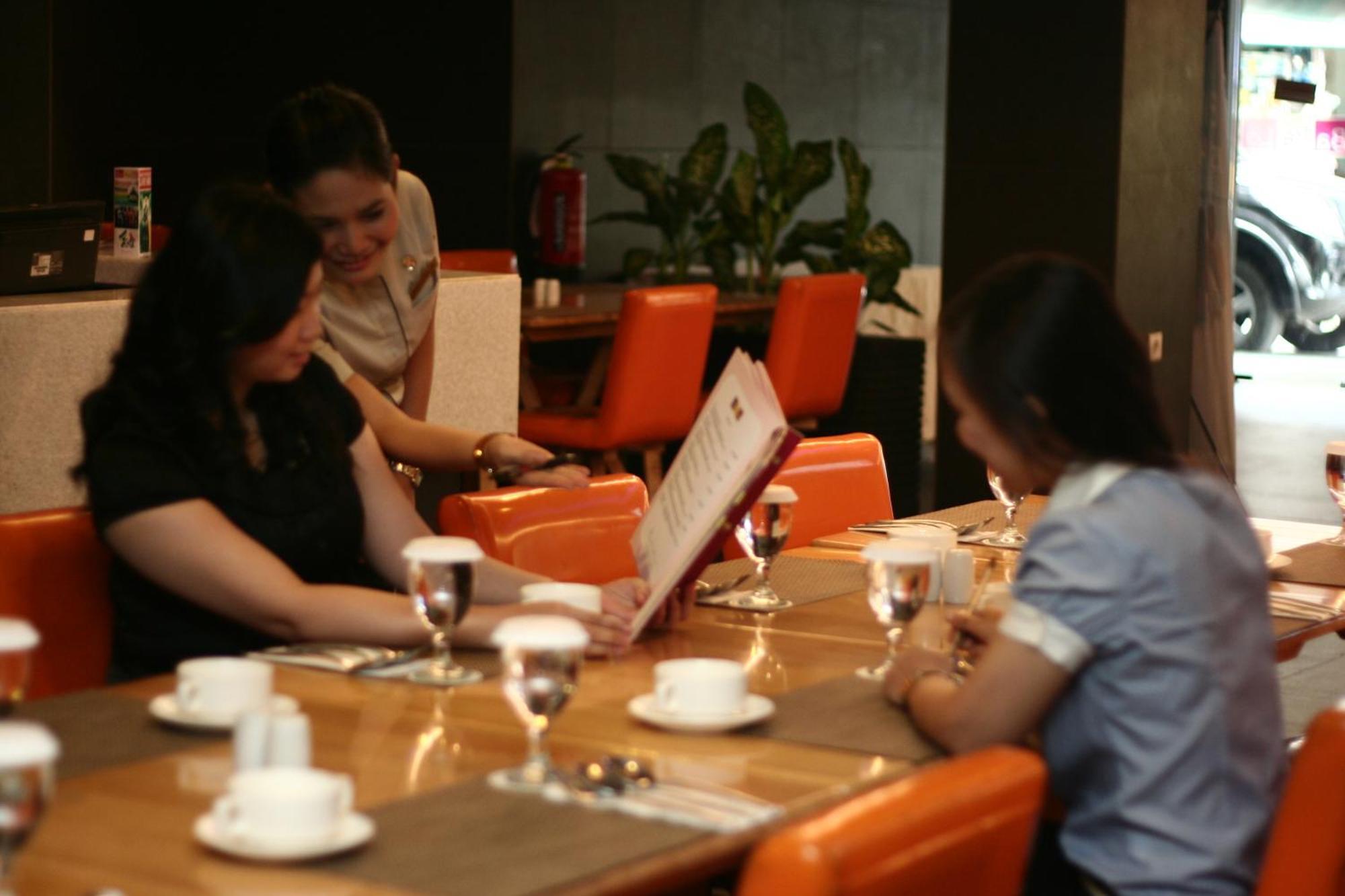 Swiss-Belinn Medan Eksteriør bilde